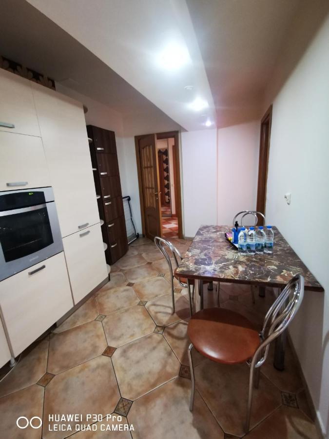Nooa Residence, Bd Unirii, Nr 70,Bloc J4, Sc 3 Boekarest Buitenkant foto